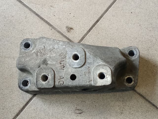 bontott VW GOLF V Váltó Tartó Bak (Pozíciófüggetlen)