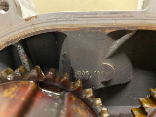 bontott VW GOLF V Vezérműtengely Házzal