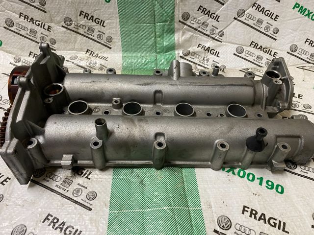 bontott VW GOLF V Vezérműtengely Házzal