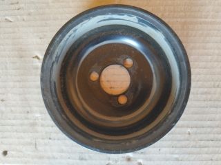 bontott VW GOLF V Vízpumpa Szíjtárcsa