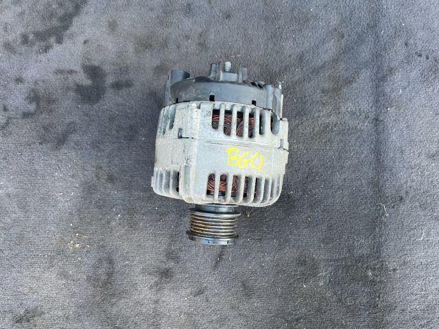 bontott VW GOLF V Generátor