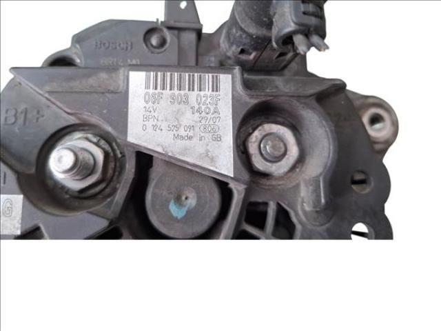 bontott VW GOLF V Generátor