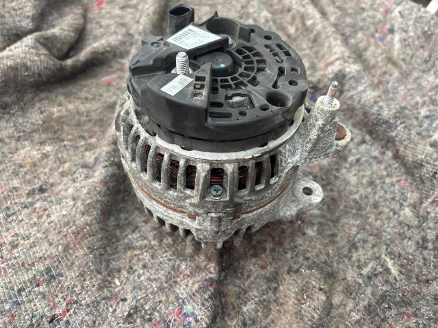 bontott VW GOLF V Generátor