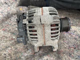 bontott VW GOLF V Generátor