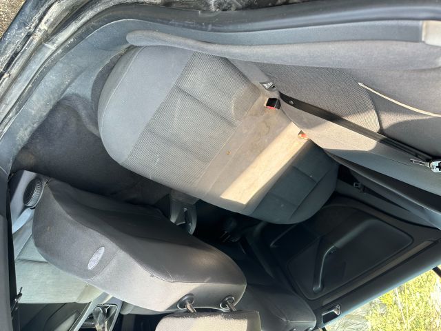 bontott VW GOLF V Gyújtáskapcsoló Házzal