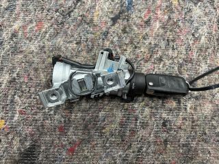 bontott VW GOLF V Gyújtáskapcsoló Házzal