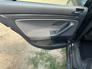 bontott VW GOLF V Gyújtáskapcsoló Házzal