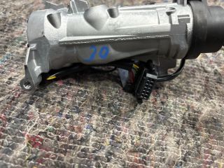 bontott VW GOLF V Gyújtáskapcsoló Házzal