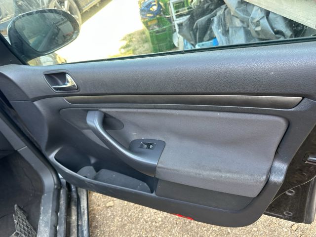 bontott VW GOLF V Gyújtáskapcsoló Házzal