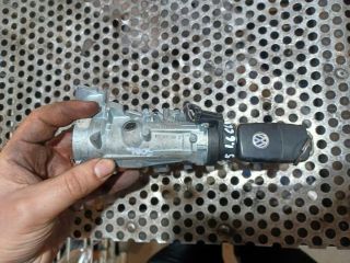 bontott VW GOLF V Gyújtáskapcsoló