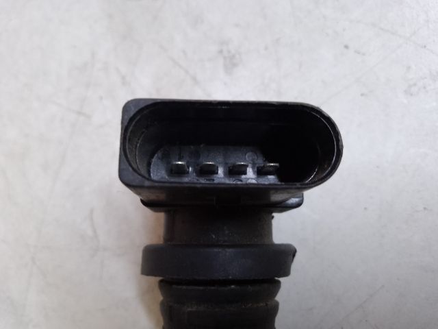 bontott VW GOLF V Gyújtótrafó