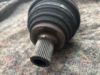 bontott VW GOLF V Jobb Féltengely