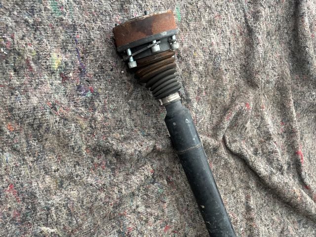 bontott VW GOLF V Jobb Féltengely