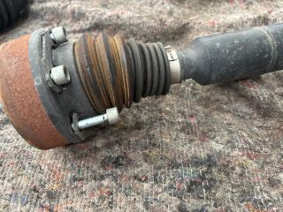 bontott VW GOLF V Jobb Féltengely