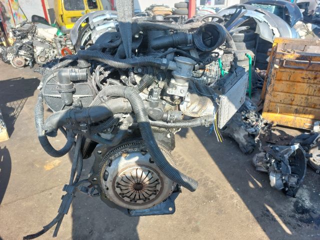 bontott VW GOLF V Komplett Motor (Segédberendezésekkel)