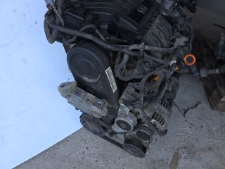 bontott VW GOLF V Komplett Motor (Segédberendezésekkel)