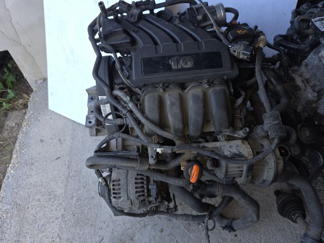 bontott VW GOLF V Komplett Motor (Segédberendezésekkel)