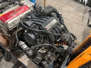 bontott VW GOLF V Komplett Motor (Segédberendezésekkel)