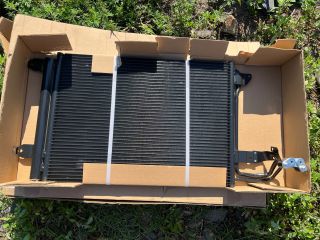 bontott VW GOLF V Motor (Fűzött blokk hengerfejjel)