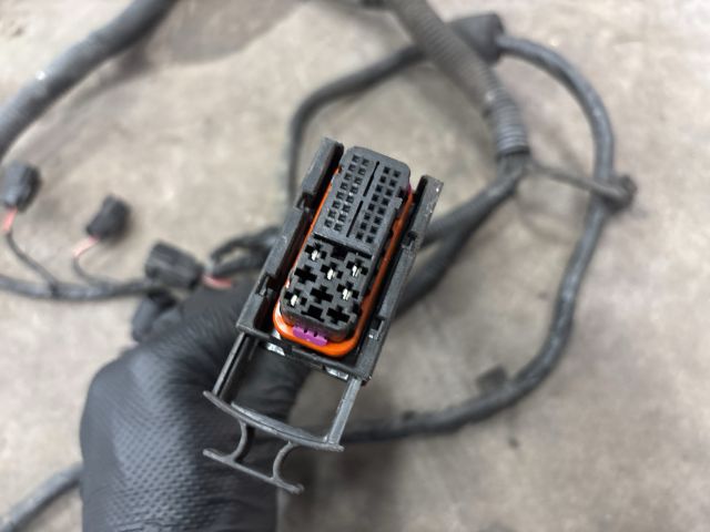 bontott VW GOLF V Motor Kábelköteg