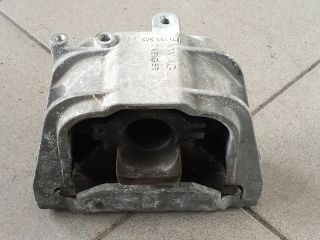 bontott VW GOLF V Motor Tartó Bak (Pozíciófüggetlen)