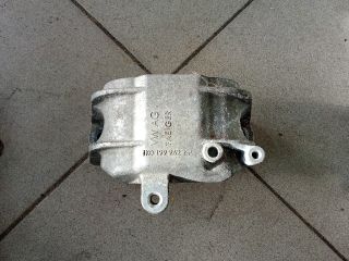 bontott VW GOLF V Motor Tartó Bak (Pozíciófüggetlen)