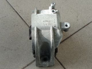 bontott VW GOLF V Motor Tartó Bak (Pozíciófüggetlen)