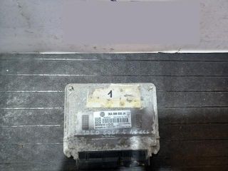 bontott VW GOLF V Motorvezérlő