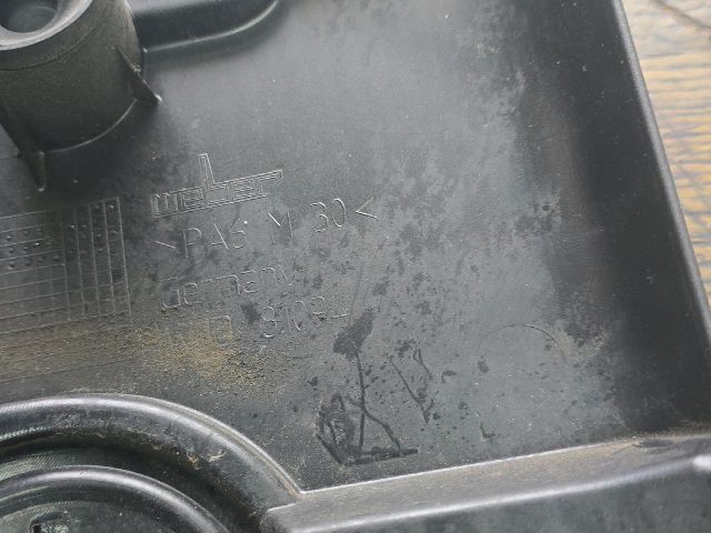 bontott VW GOLF V Felső Motorburkolat