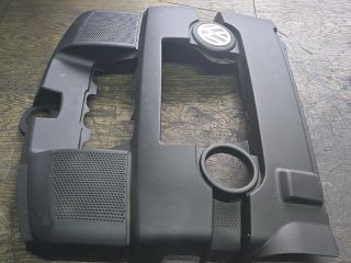 bontott VW GOLF V Felső Motorburkolat