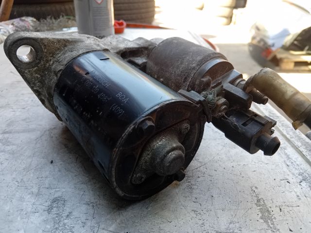 bontott VW GOLF V Önindító