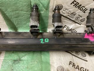 bontott VW GOLF V Porlasztó Sor / Híd