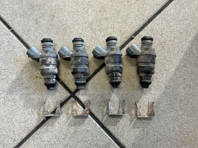 bontott VW GOLF V Porlasztó Sor / Híd