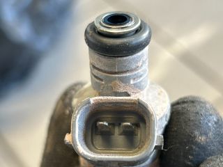 bontott VW GOLF V Porlasztó Sor / Híd