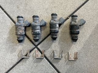 bontott VW GOLF V Porlasztó Sor / Híd