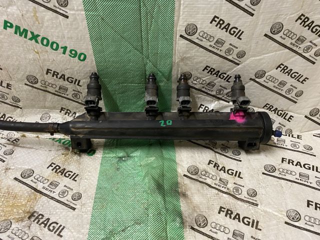 bontott VW GOLF V Porlasztó Sor / Híd