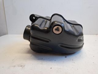 bontott VW GOLF V Rezonátor