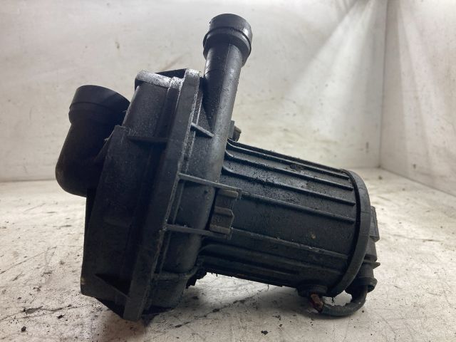 bontott VW GOLF V Szekunder Levegő Szivattyú