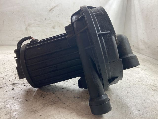 bontott VW GOLF V Szekunder Levegő Szivattyú