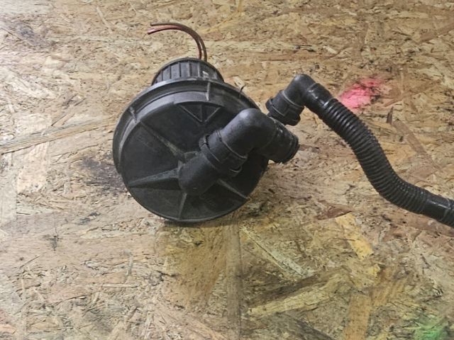 bontott VW GOLF V Szekunder Levegő Szivattyú