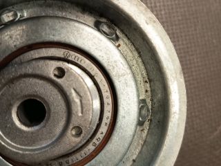 bontott VW GOLF V Szíjfeszítő Görgő