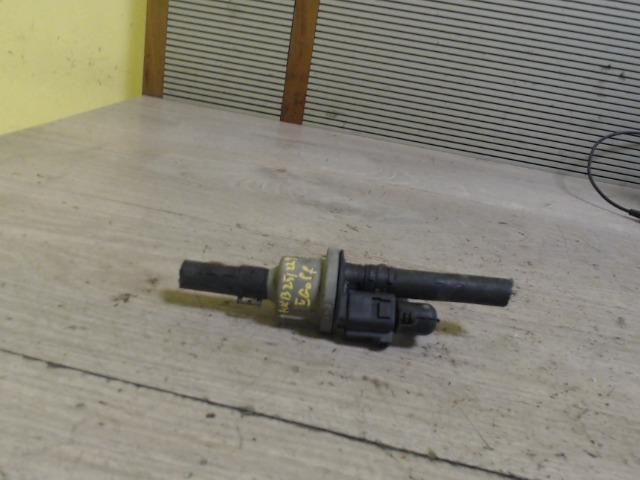 bontott VW GOLF V Tankszellőztető Szelep