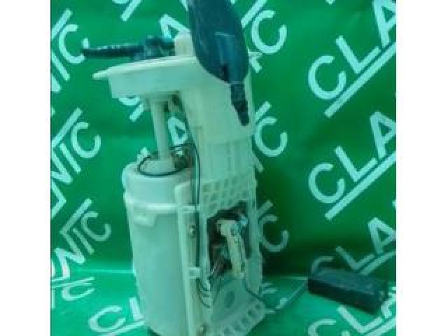 bontott VW GOLF V Üzemanyag Szivattyú