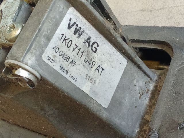 bontott VW GOLF V Váltó Kulissza