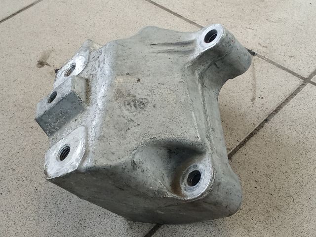 bontott VW GOLF V Váltó Tartó Bak (Pozíciófüggetlen)