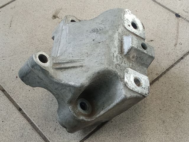 bontott VW GOLF V Váltó Tartó Bak (Pozíciófüggetlen)