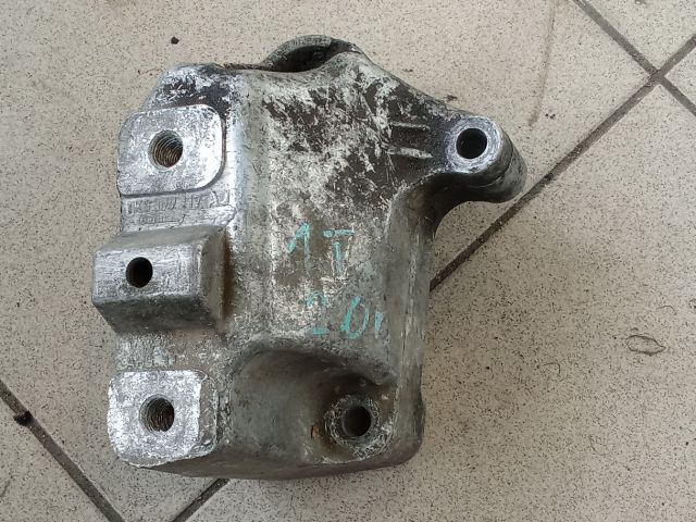 bontott VW GOLF V Váltó Tartó Bak (Pozíciófüggetlen)