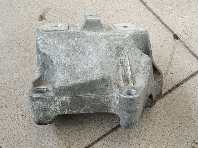 bontott VW GOLF V Váltó Tartó Bak (Pozíciófüggetlen)