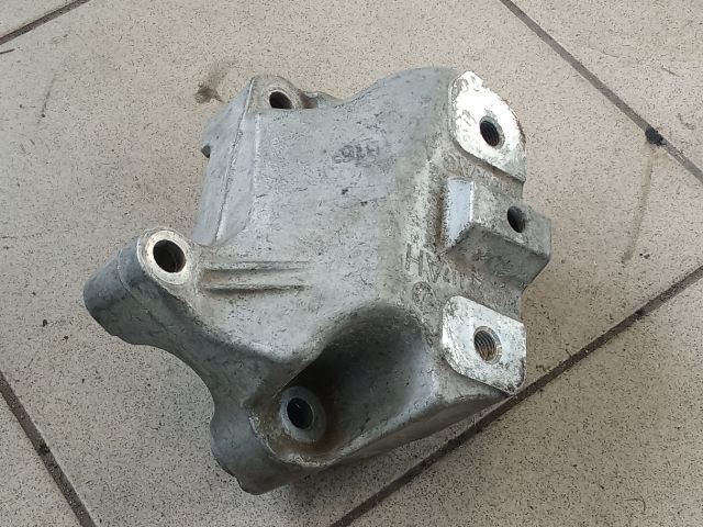 bontott VW GOLF V Váltó Tartó Bak (Pozíciófüggetlen)