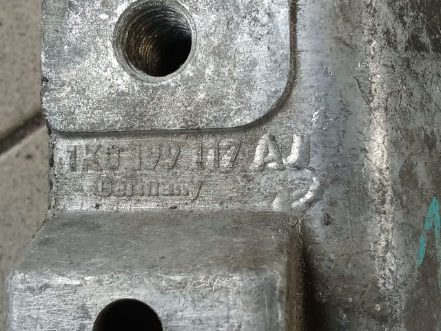 bontott VW GOLF V Váltó Tartó Bak (Pozíciófüggetlen)